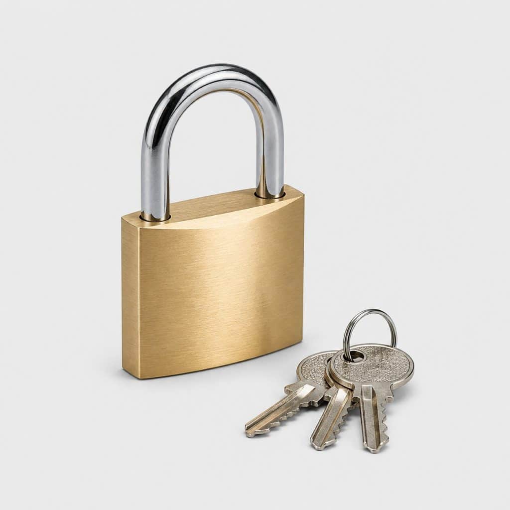 Cadenas en laiton avec anse en acier trempé